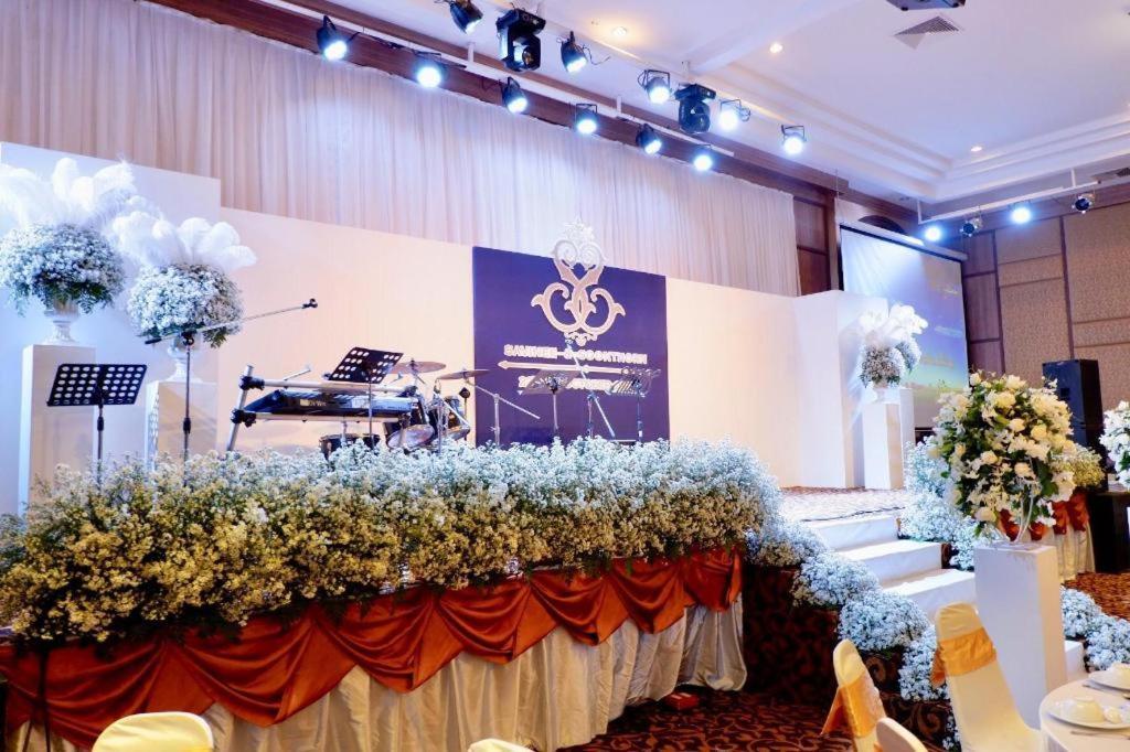 فندق ذا إمبريس نان المظهر الخارجي الصورة