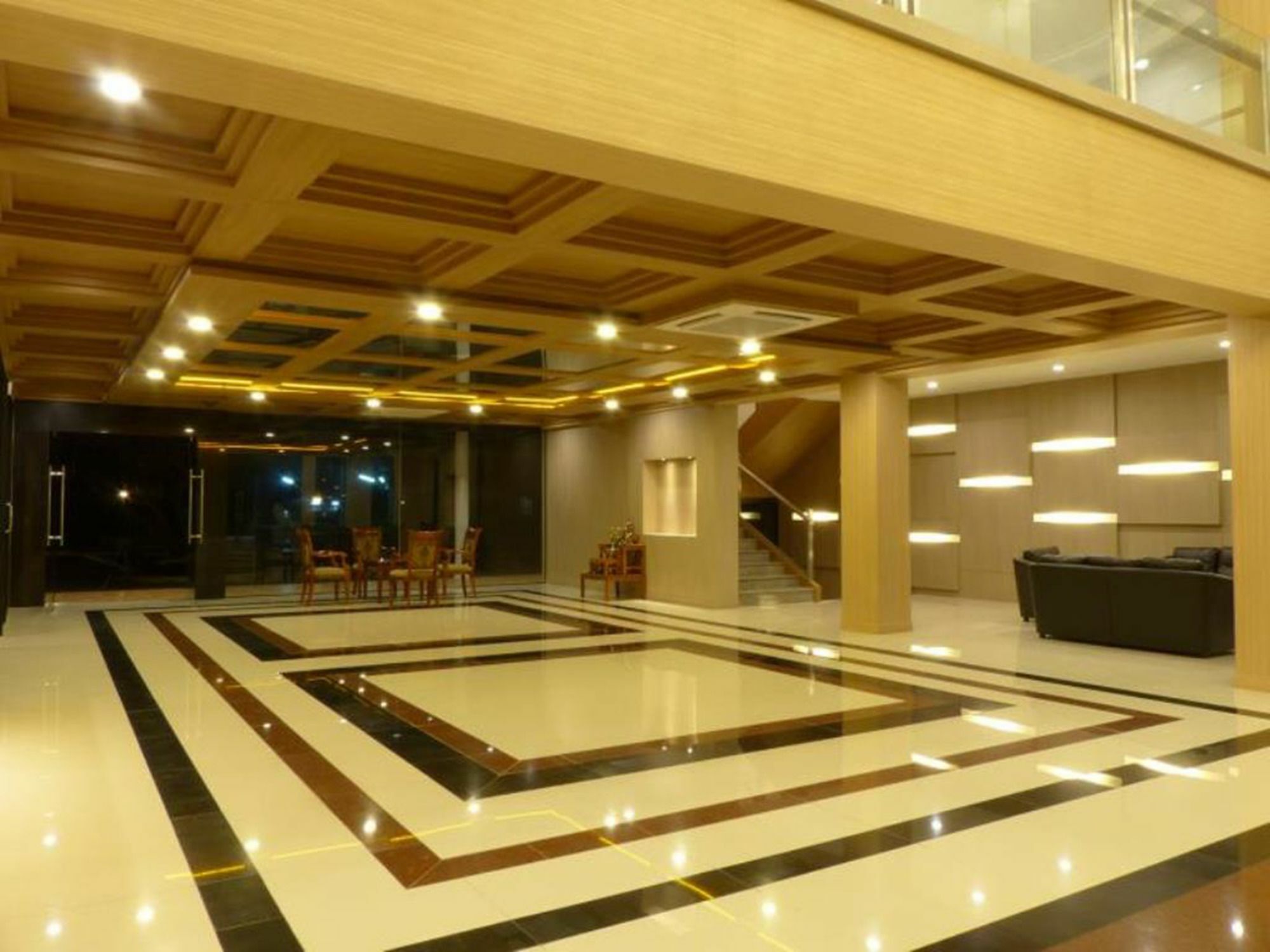 فندق ذا إمبريس نان المظهر الخارجي الصورة